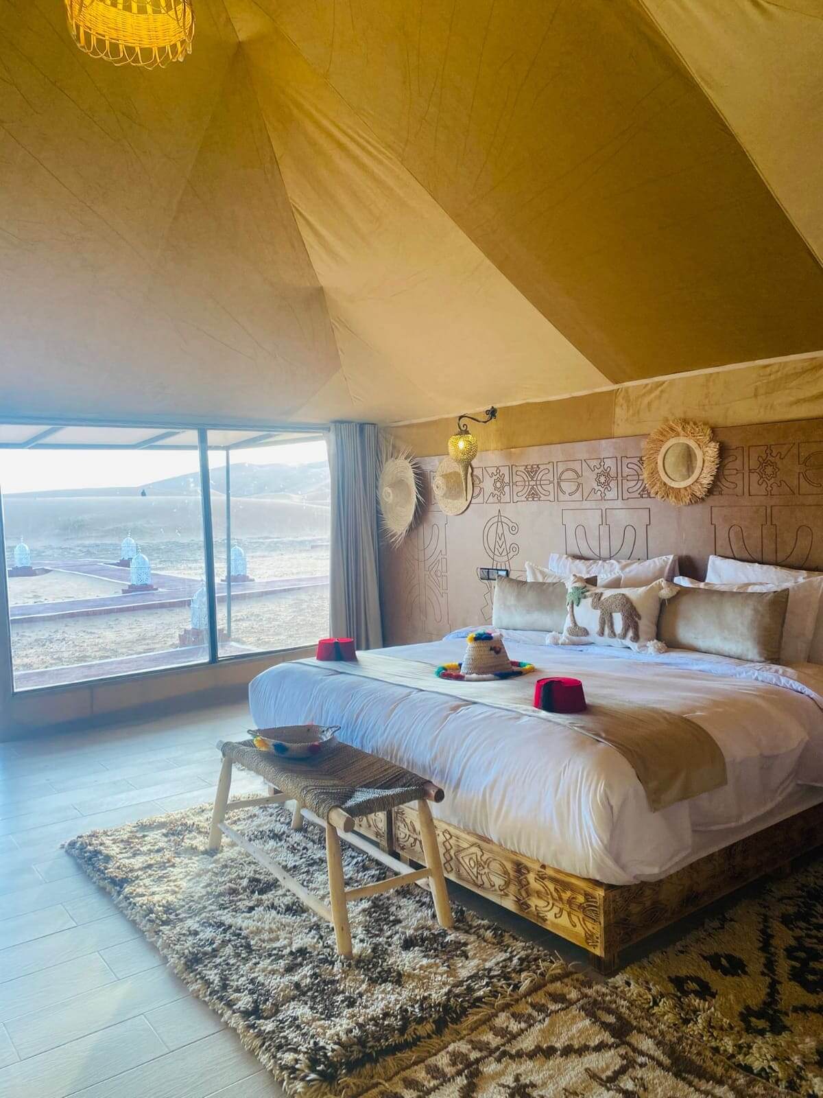 c5036ee3-62e9-4a47-99eb-6741a343c27e (1)